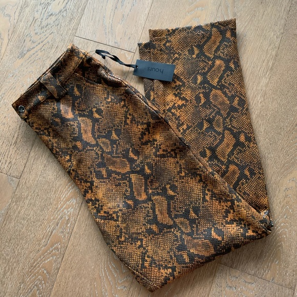 New Revolve snakeprint pants - Picture 1 of 5